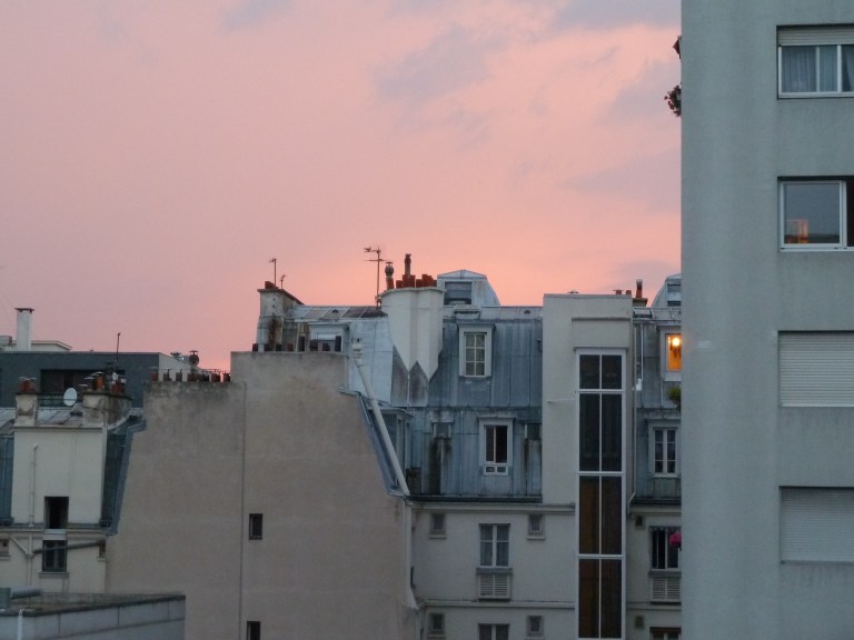 Toits dans le 12ème arrondissement : petit matin d'orage